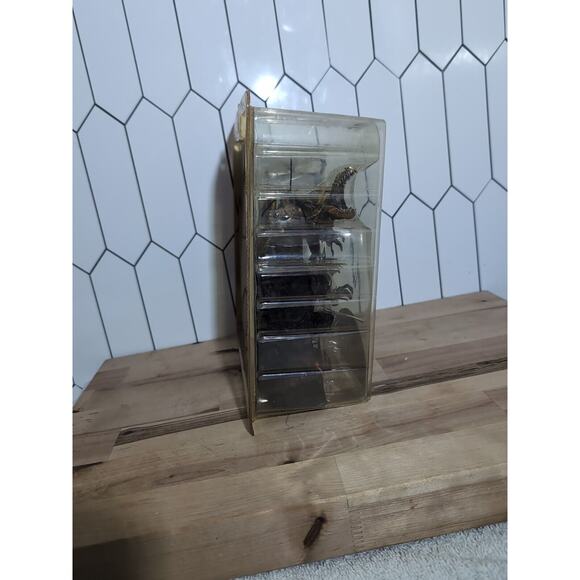 McFarlane's Dragons Fire Dragon Series/Clan 3 Quest For The Lost King BNIP! - Picture 3 of 7